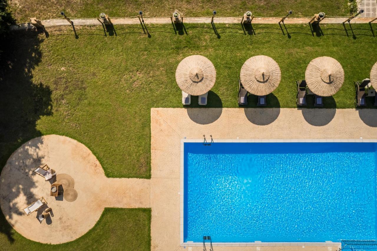 ספרטיה Theros Retreat מראה חיצוני תמונה